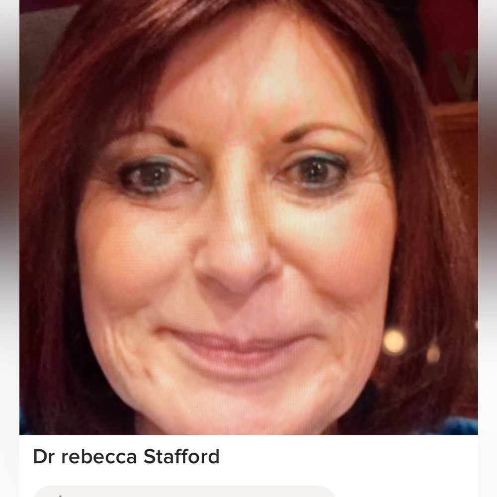 Meet your Posher, Rebecca